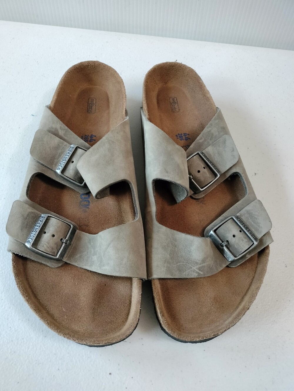 Birkenstock Arizona Mens Taupe Leather Two Strap Slide Sandals Travel Comfort